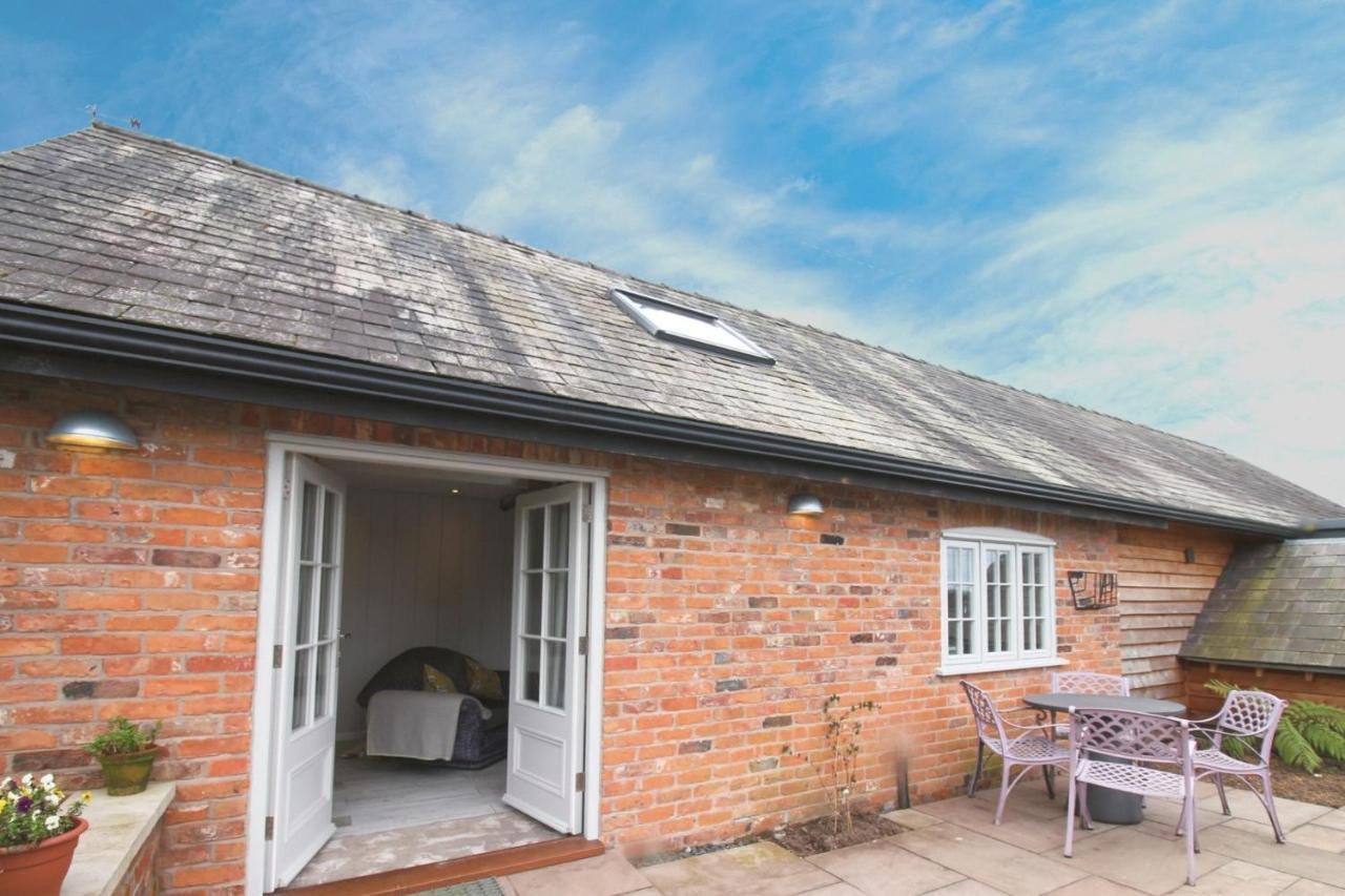The Hayloft - Cheshire Villa Crewe Kültér fotó
